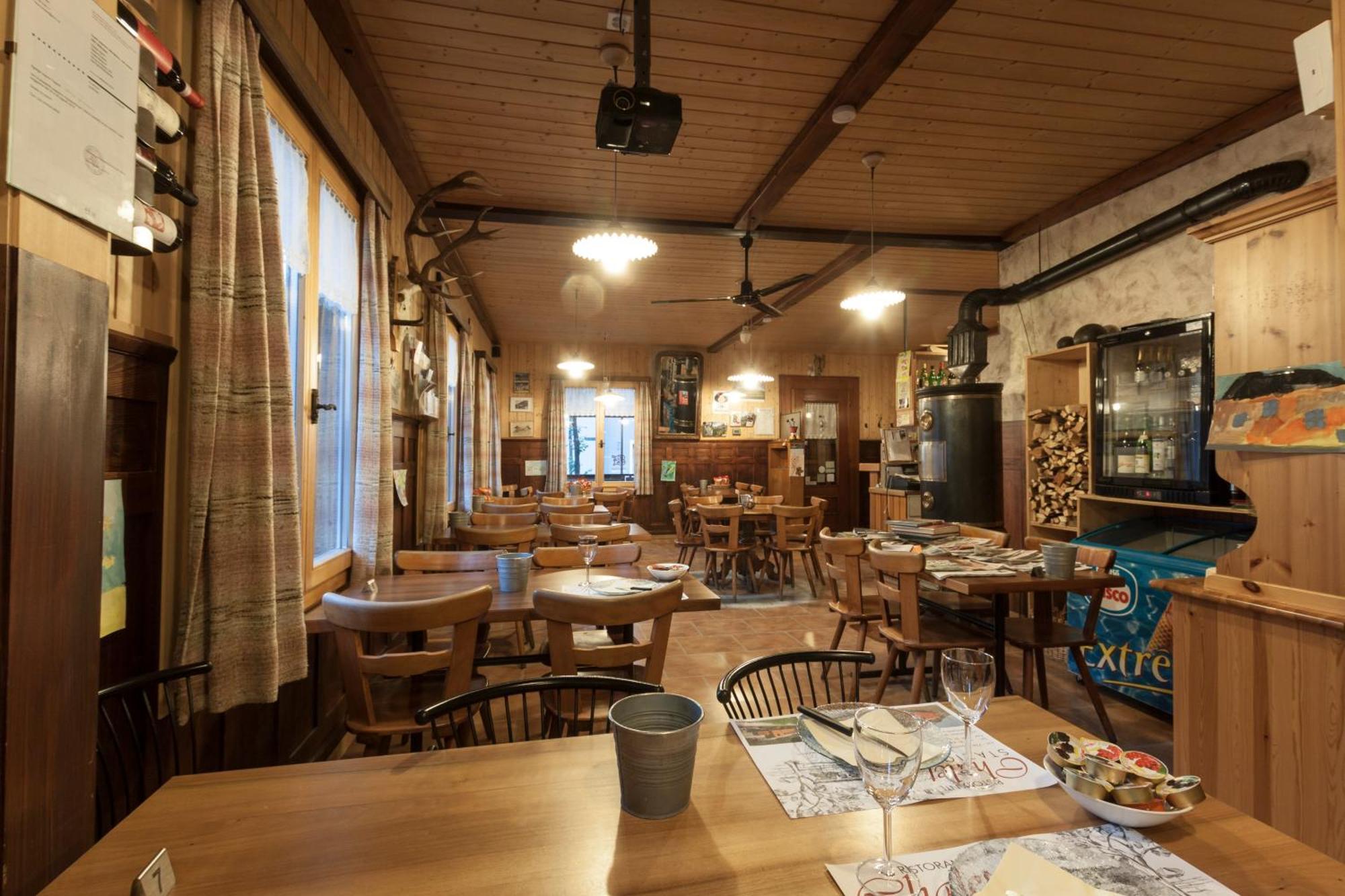 Ristorante Pensione Chalet Stazione Poschiavo Exterior photo
