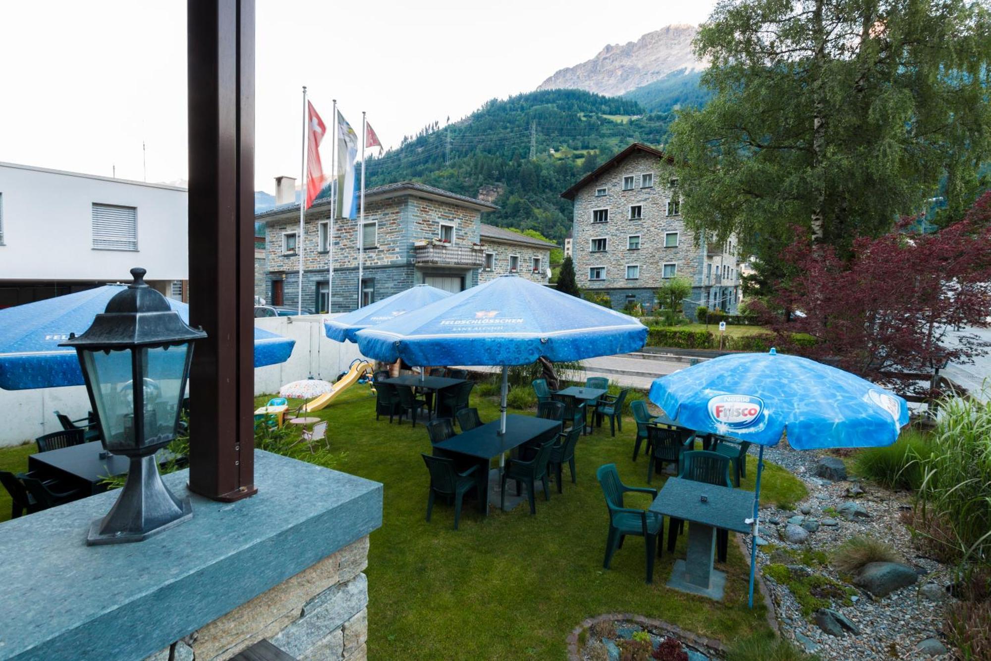 Ristorante Pensione Chalet Stazione Poschiavo Exterior photo